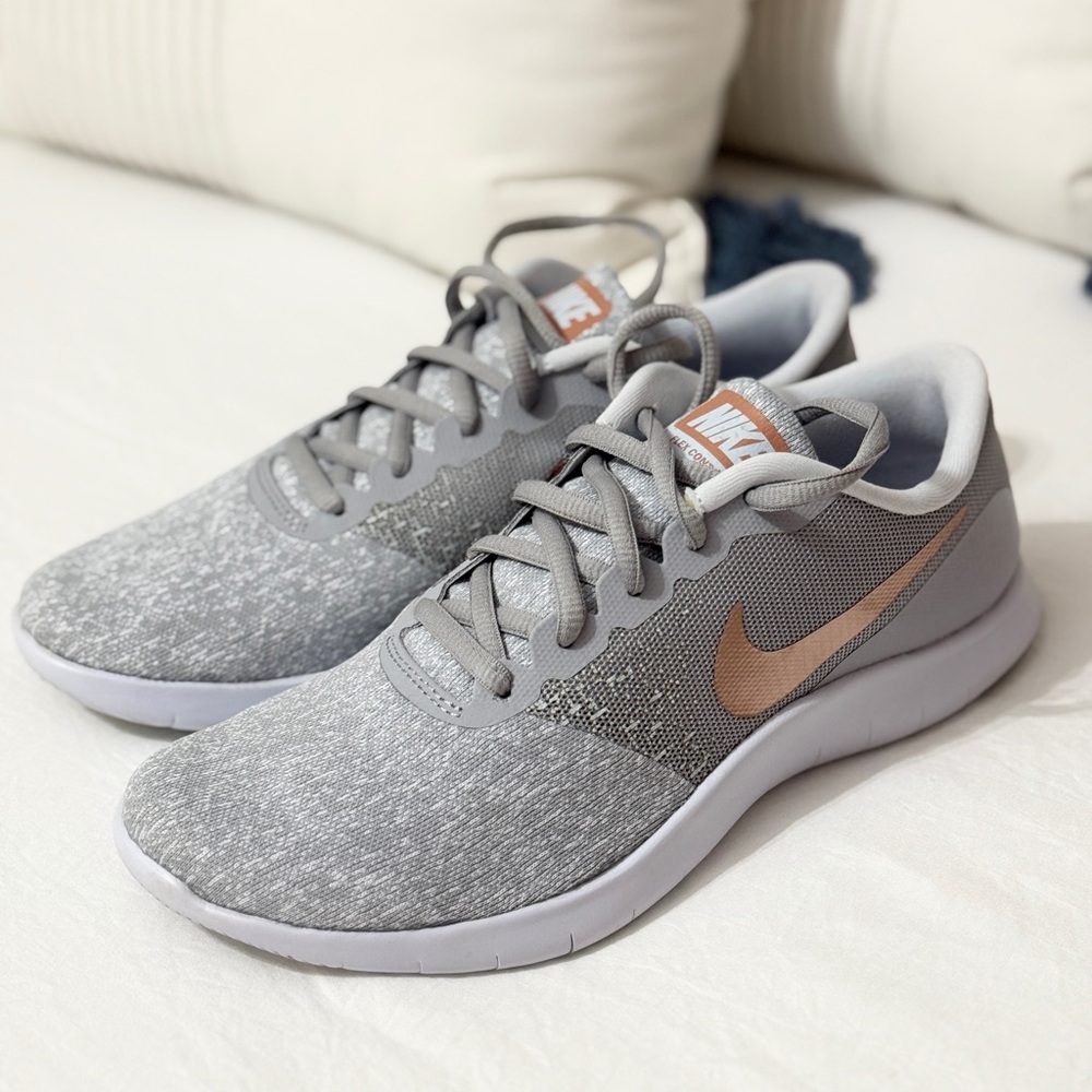 Nike Women's Gray and Bronze Sneakers